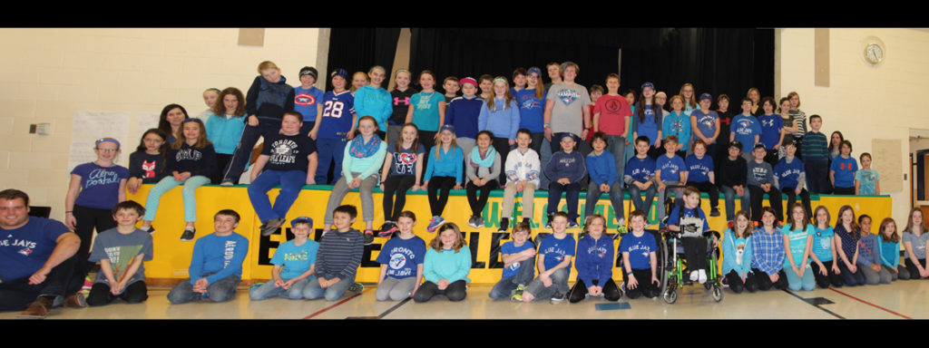 Grade 5 group photo in gym